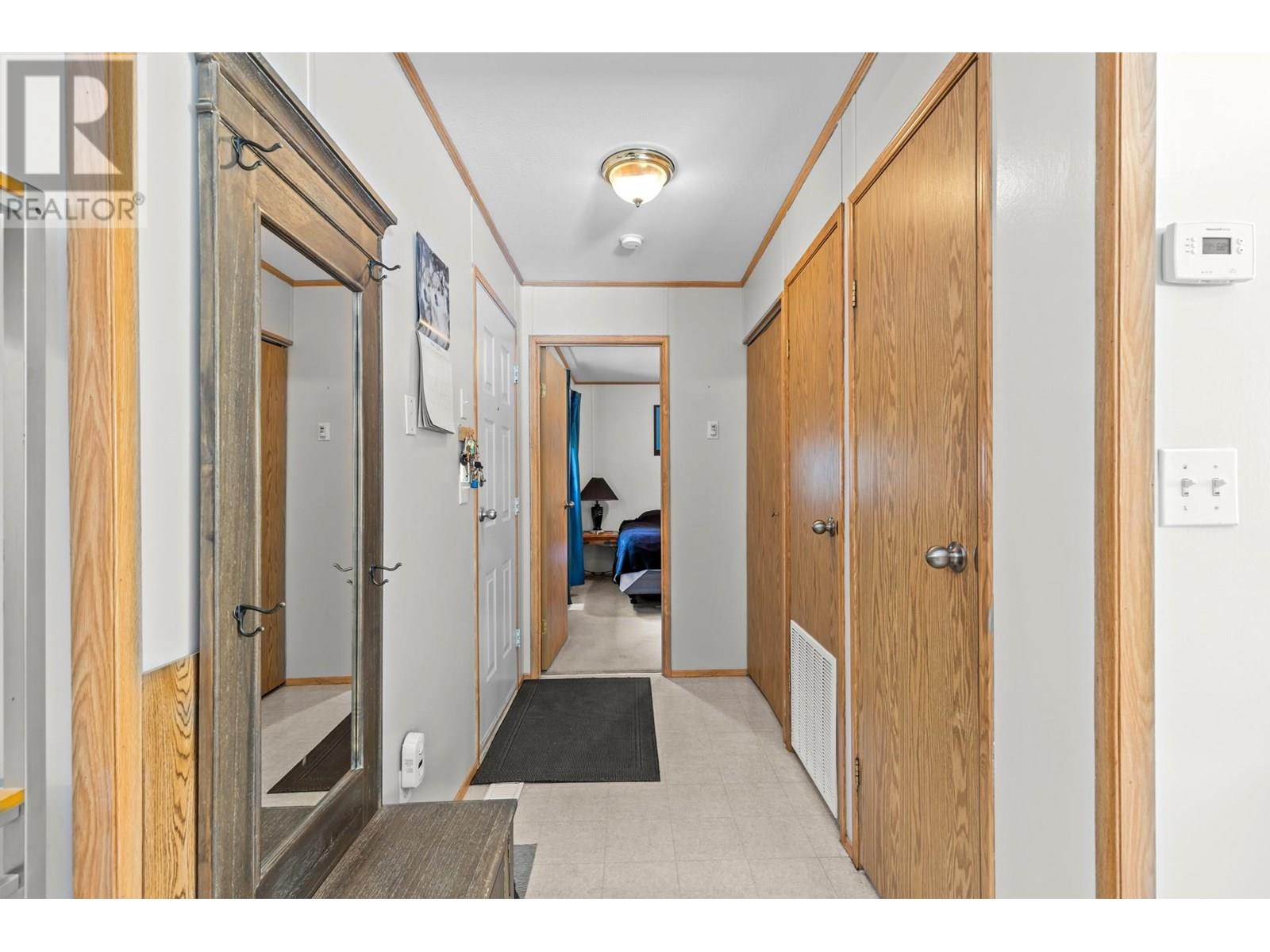 5 1525 Westside Road, West Kelowna
