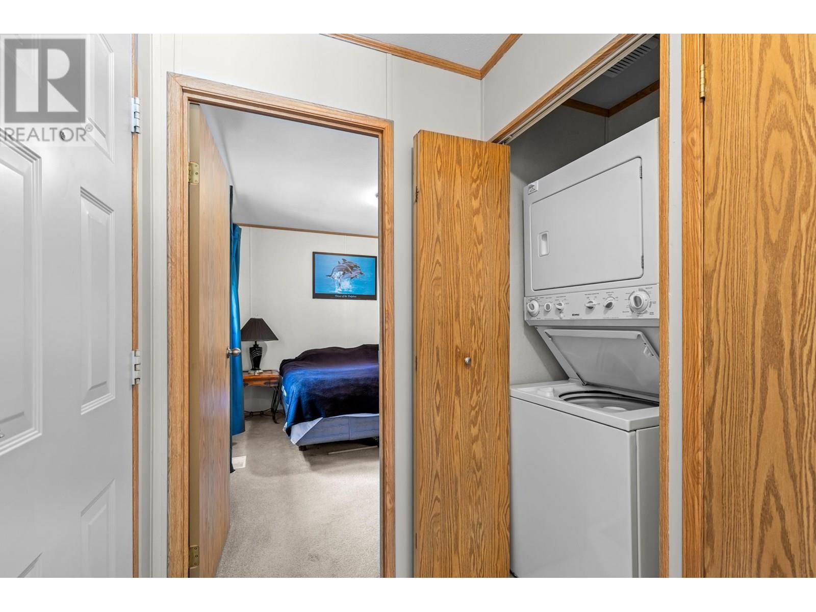 5 1525 Westside Road, West Kelowna