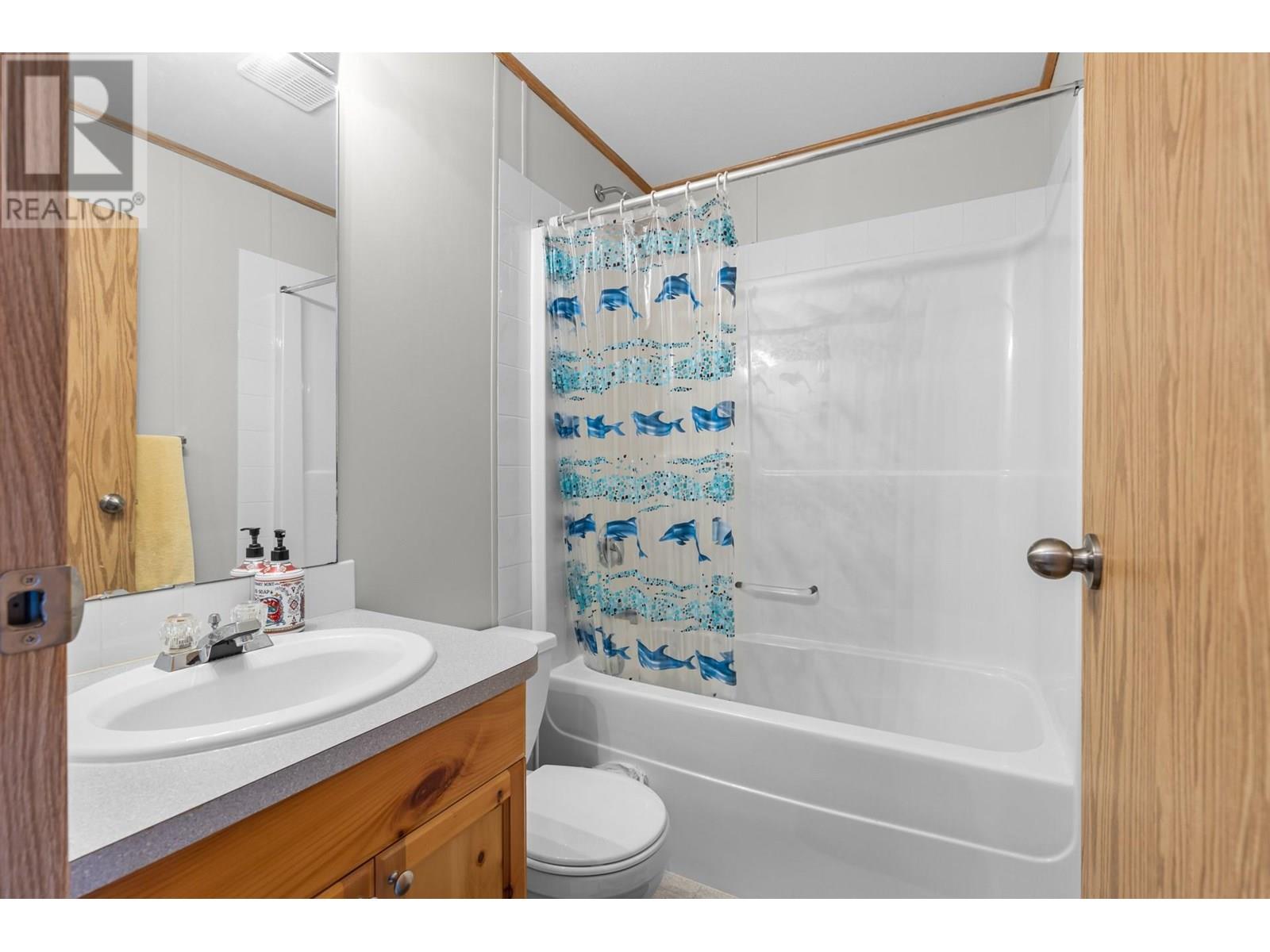 5 1525 Westside Road, West Kelowna