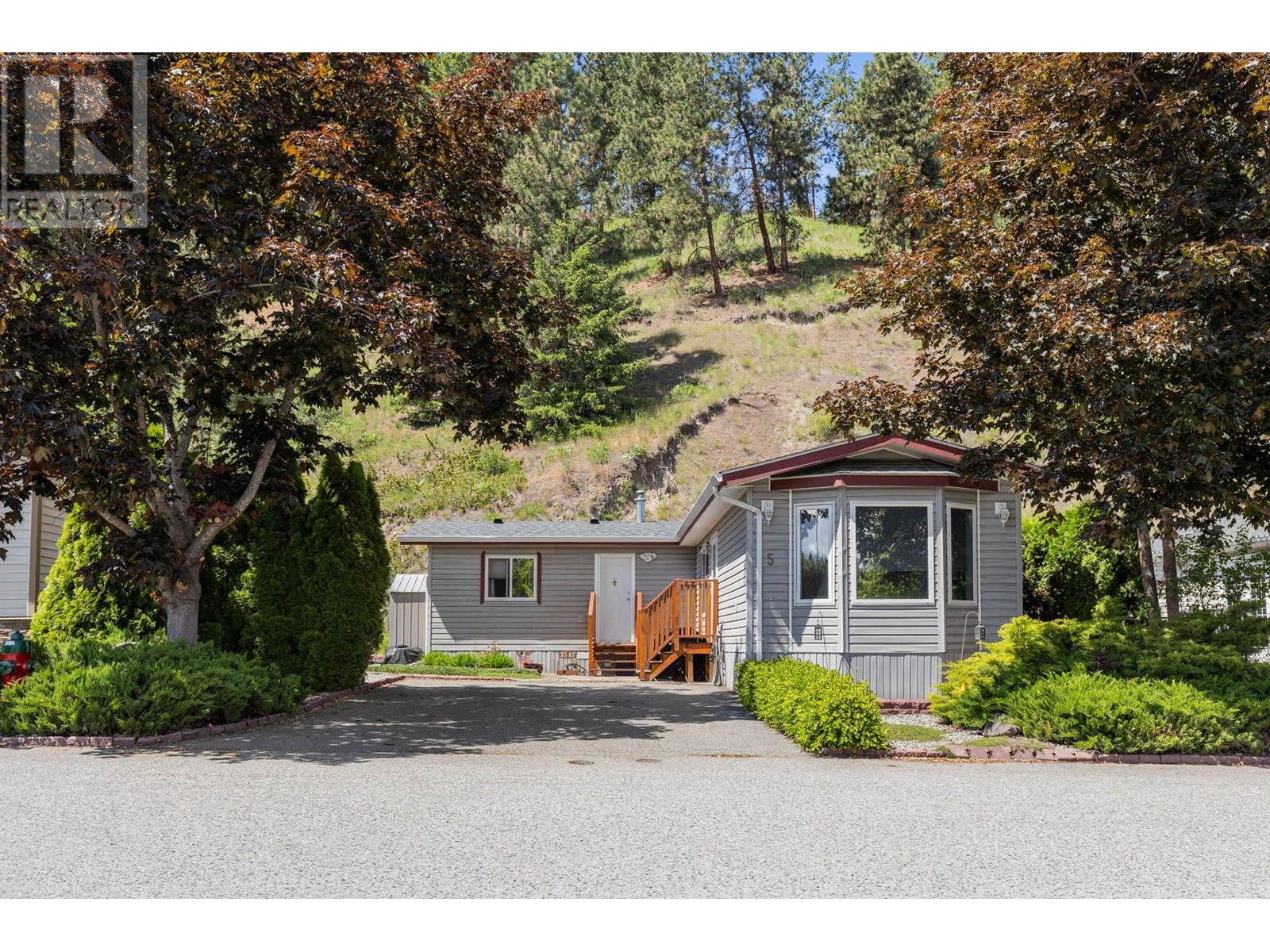 5 1525 Westside Road, West Kelowna