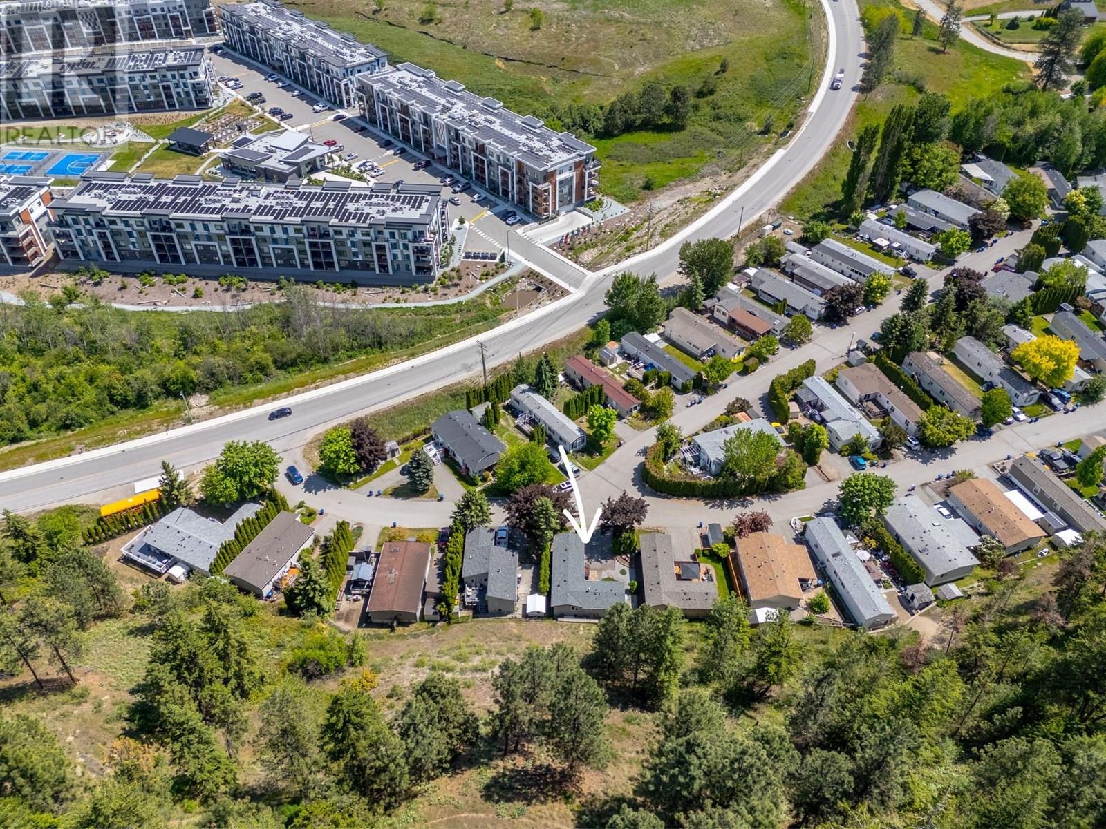 5 1525 Westside Road, West Kelowna