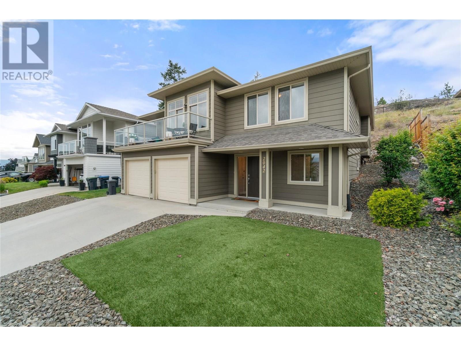  2042 Moonbeam Close, West Kelowna