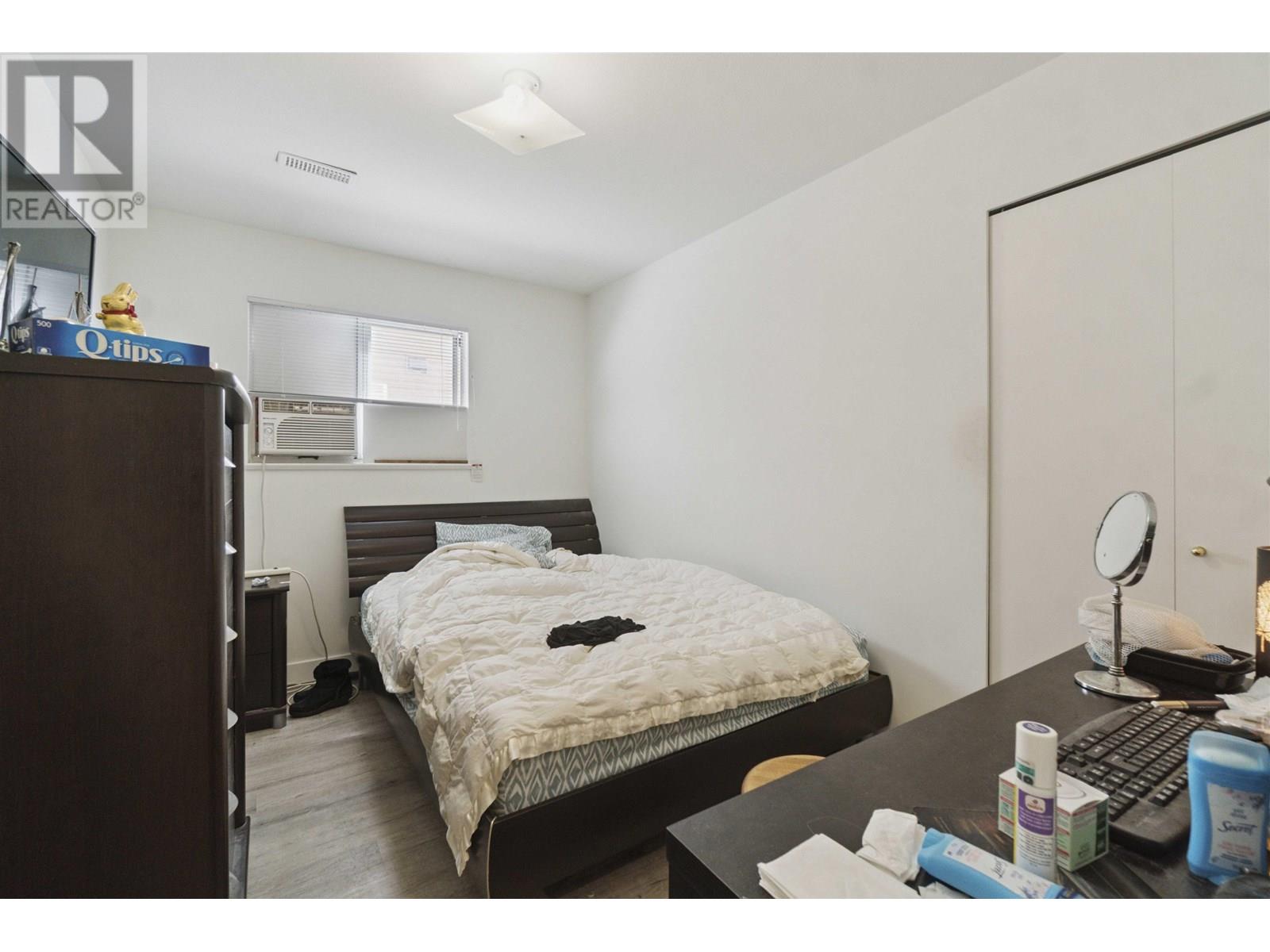 Photo 6 of 2569 Davies Avenue, Port Coquitlam BC