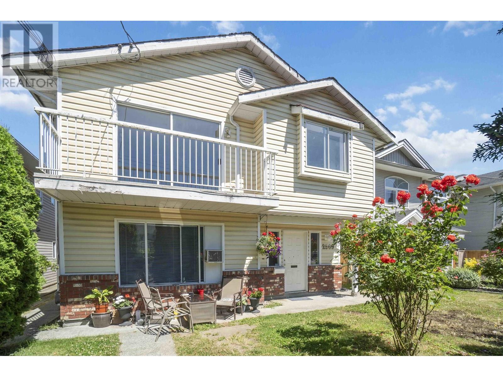 Photo 1 of 2569 Davies Avenue, Port Coquitlam BC