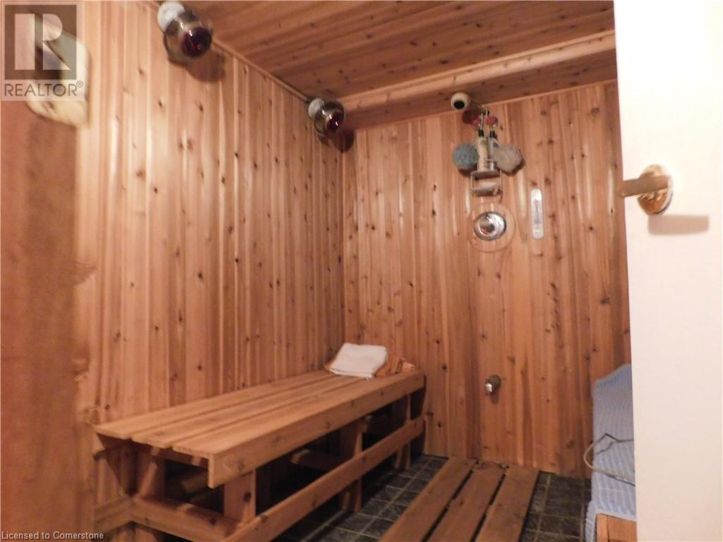 Photo 35 of 4916 Thirty Road N, Beamsville ON