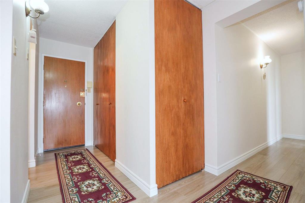 Photo 11 of 14 F 1975 Corydon Avenue, Winnipeg MB