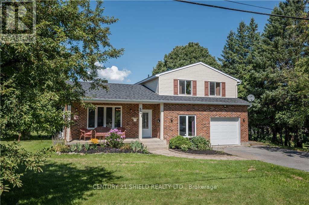 Photo 4 of 521 Cheryl Street, South Stormont ON