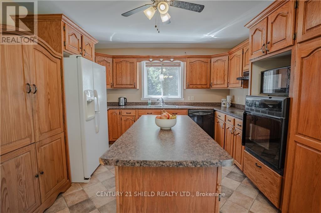 Photo 23 of 521 Cheryl Street, South Stormont ON
