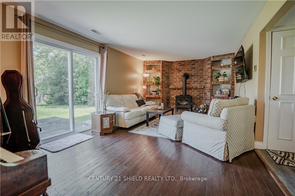 Photo 6 of 521 Cheryl Street, South Stormont ON
