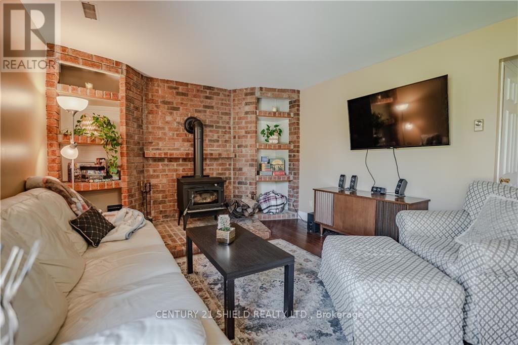 Photo 25 of 521 Cheryl Street, South Stormont ON