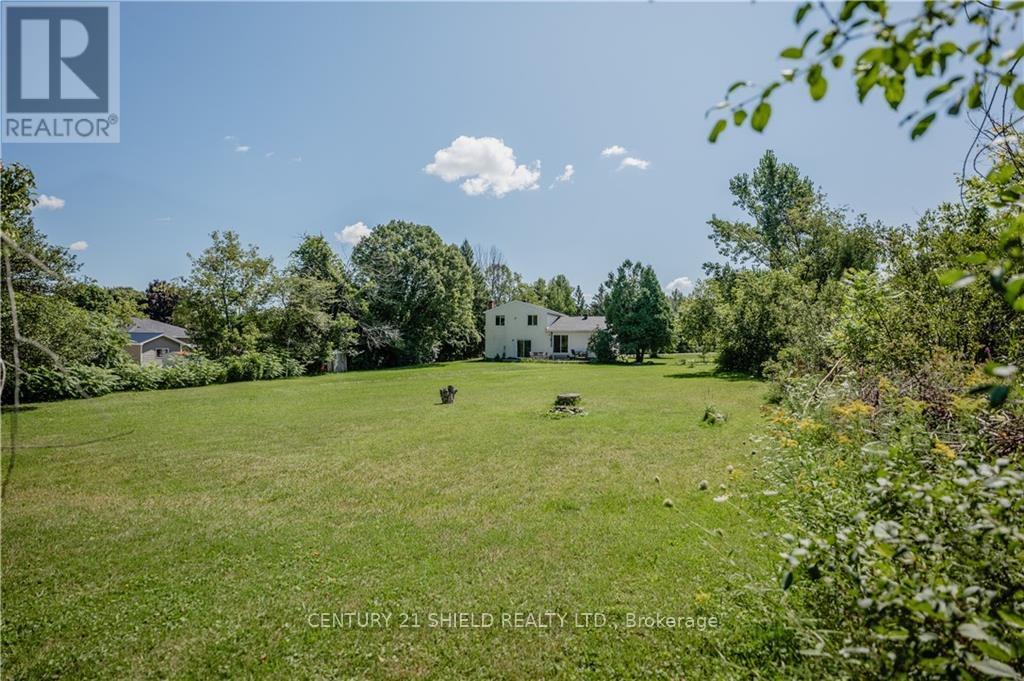 Photo 20 of 521 Cheryl Street, South Stormont ON