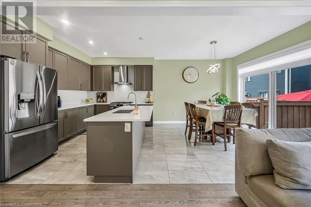 Photo 15 of 67 Malcolm Crescent, Caledonia ON