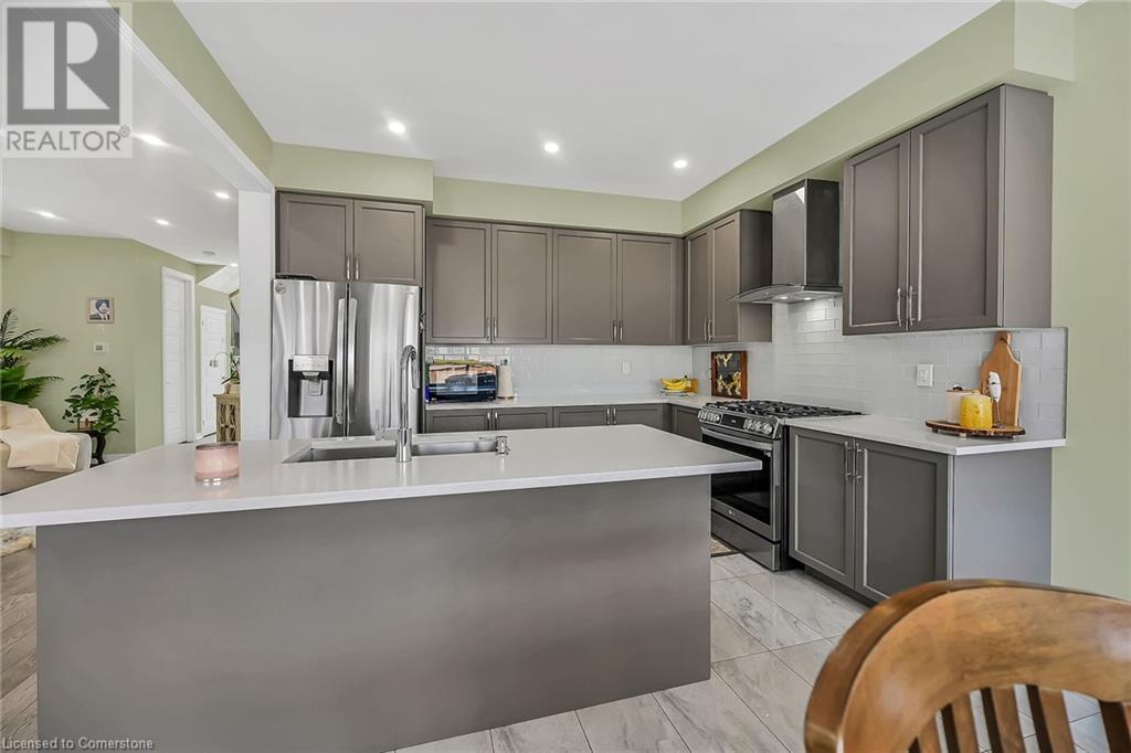 Photo 18 of 67 Malcolm Crescent, Caledonia ON