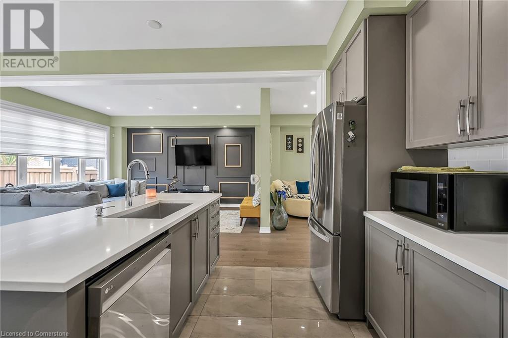 Photo 22 of 67 Malcolm Crescent, Caledonia ON