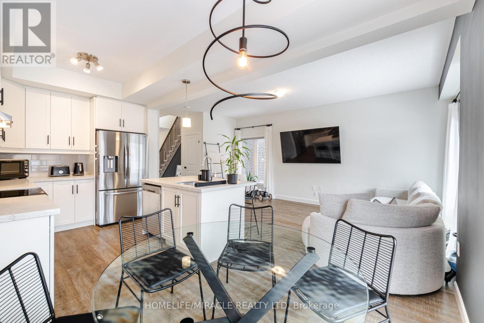 Single Family House for Sale in  SOUTHAM LANE Hamilton (Mountview) 