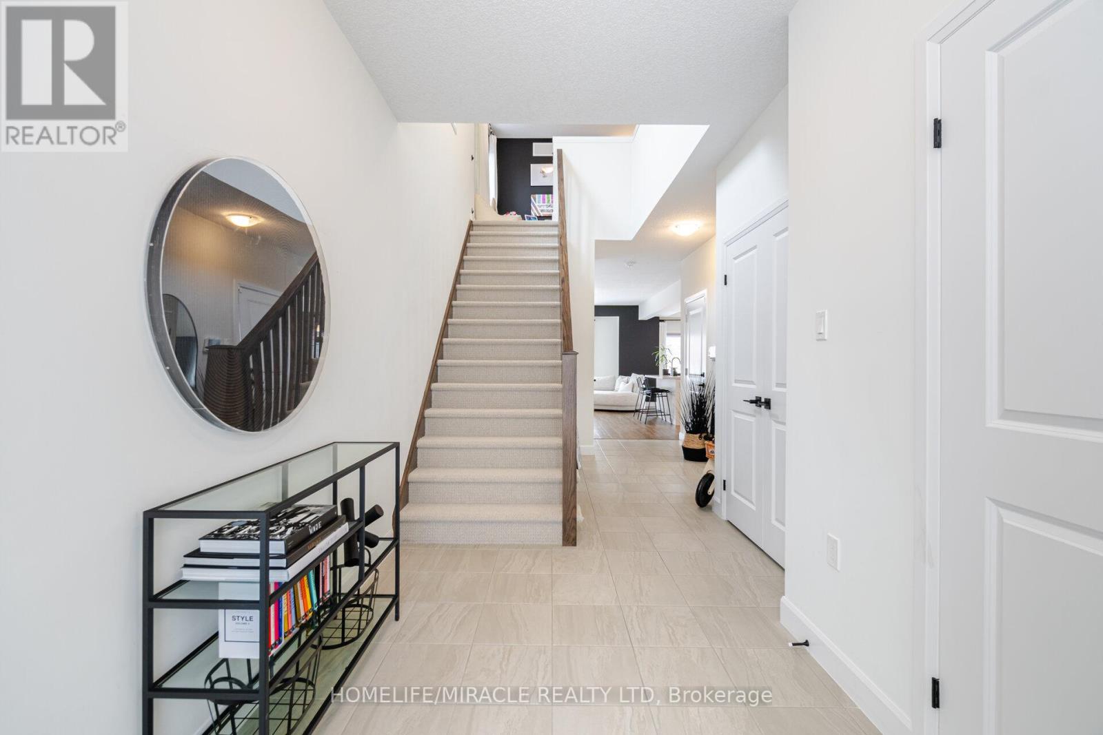 Single Family House for Sale in  SOUTHAM LANE Hamilton (Mountview) 