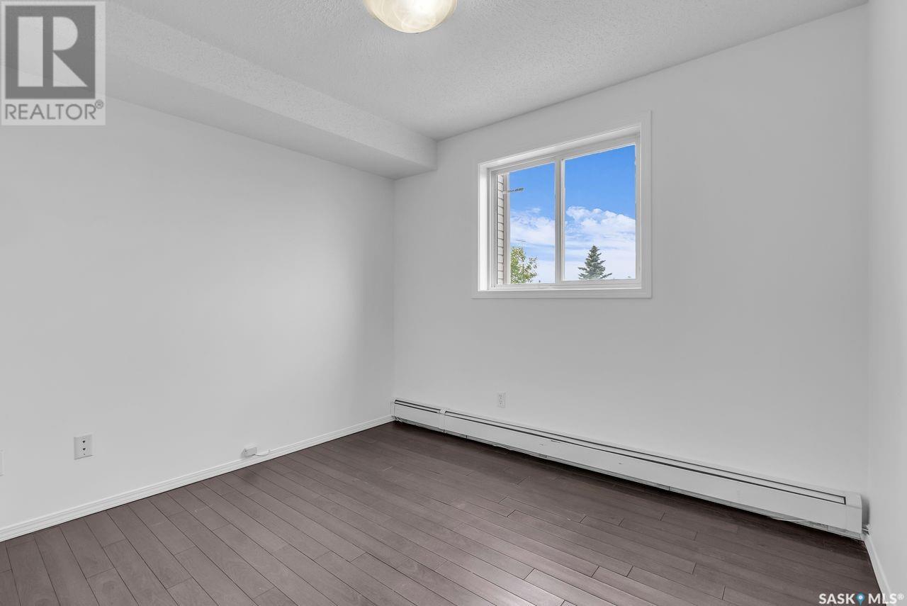 Single Family House High rise for Sale in   Lowe ROAD Saskatoon 