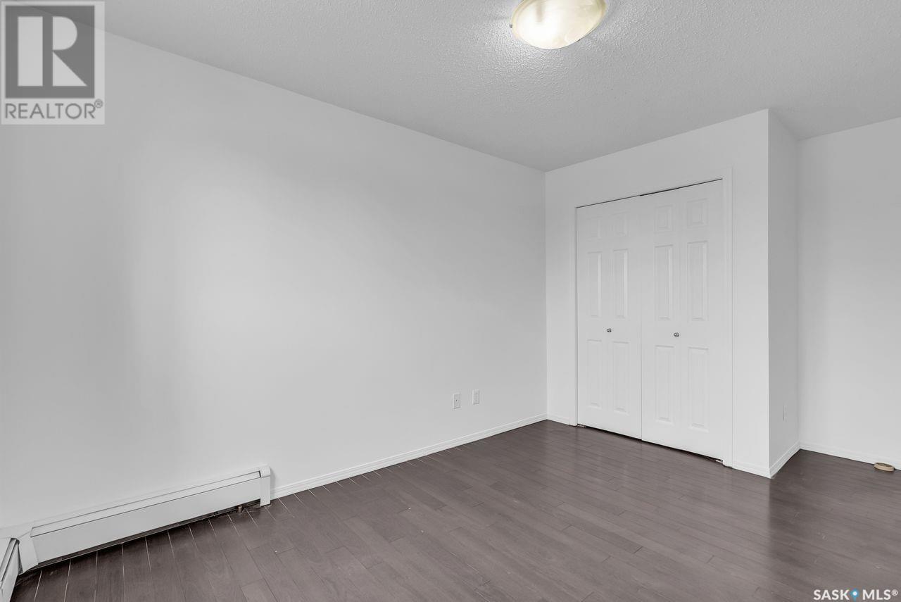 Single Family House High rise for Sale in   Lowe ROAD Saskatoon 
