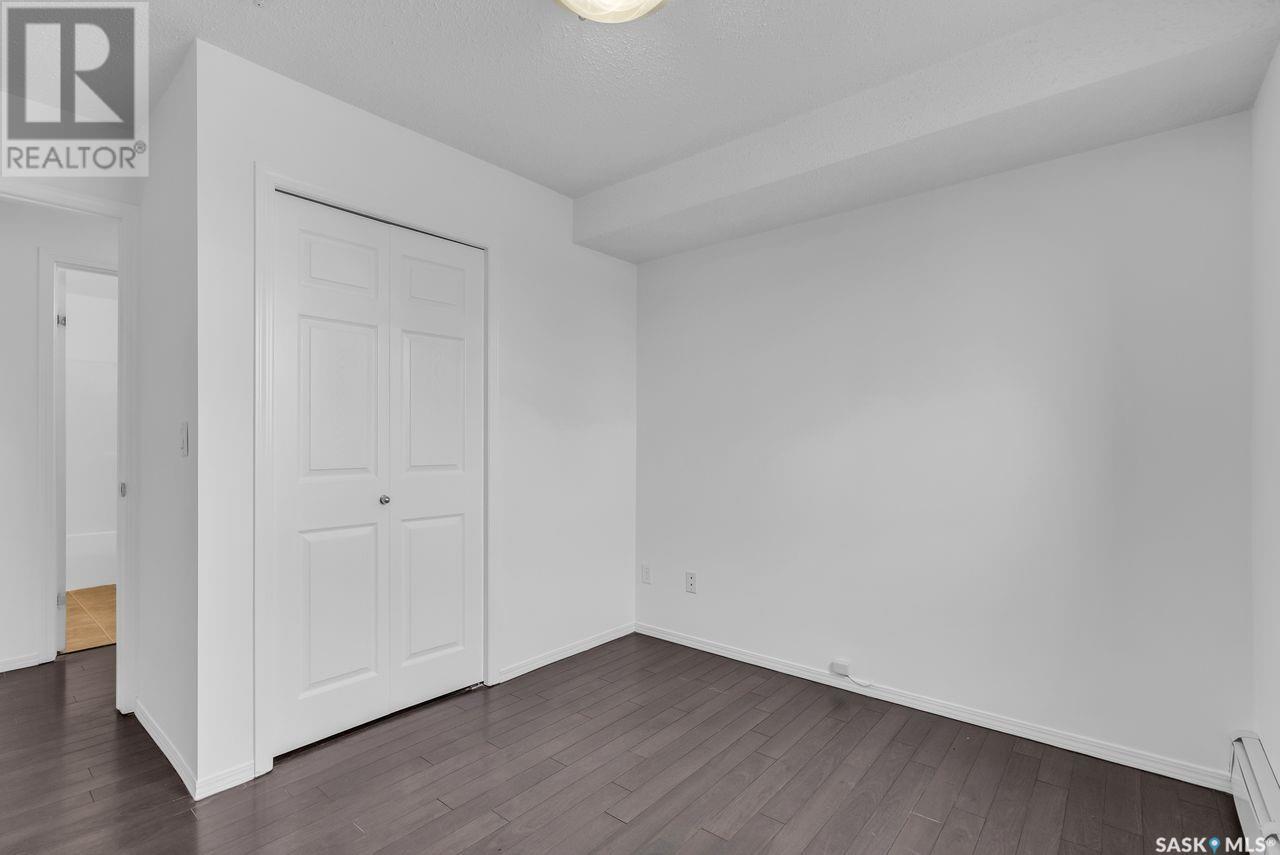 Single Family House High rise for Sale in   Lowe ROAD Saskatoon 