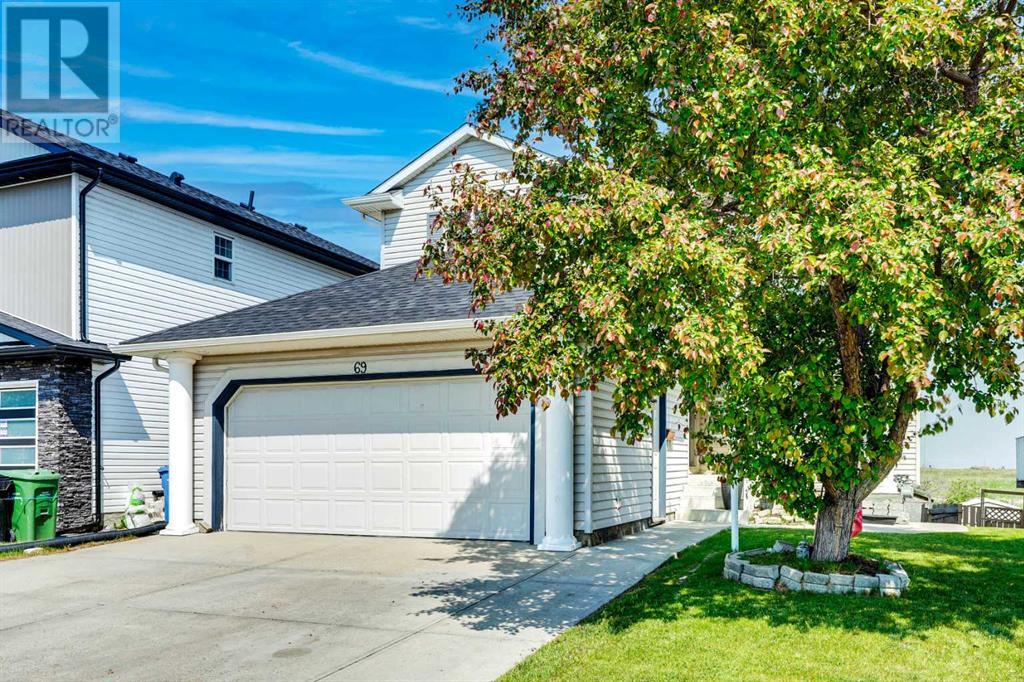 69 Coral Springs Park NE, Calgary, Alberta