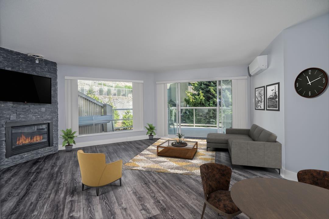202 15025 VICTORIA AVENUE, White Rock