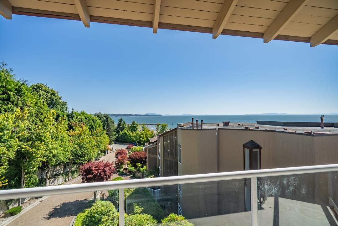 202 15025 VICTORIA AVENUE, White Rock