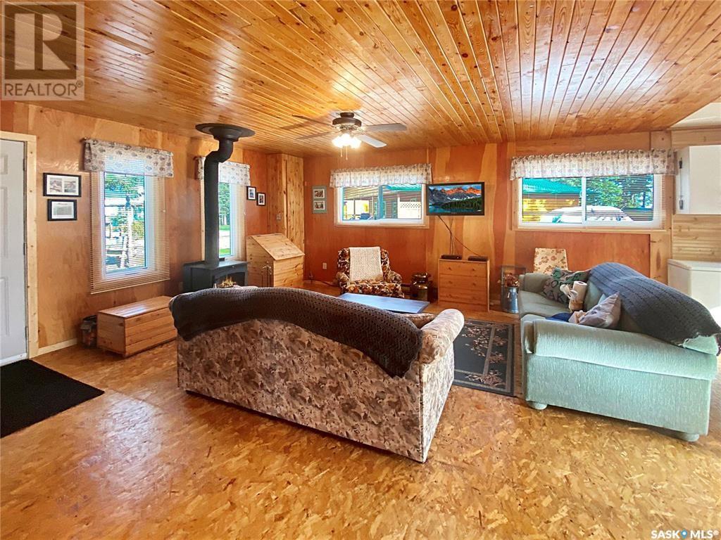 Photo 12 of 11 Norland Place, Candle Lake SK