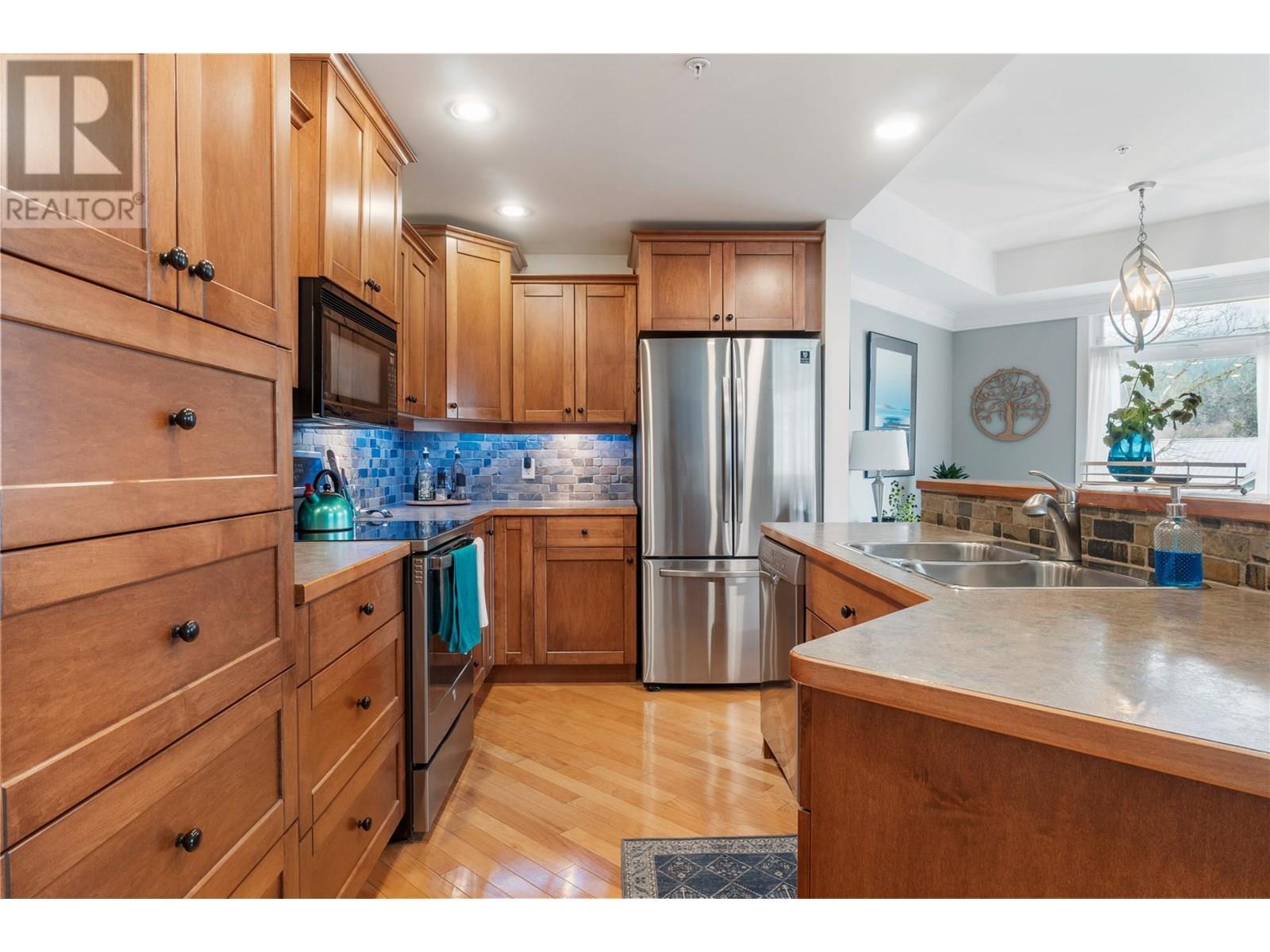 Photo 37 of 611 Shuswap Street Sw Unit 104, Salmon Arm BC