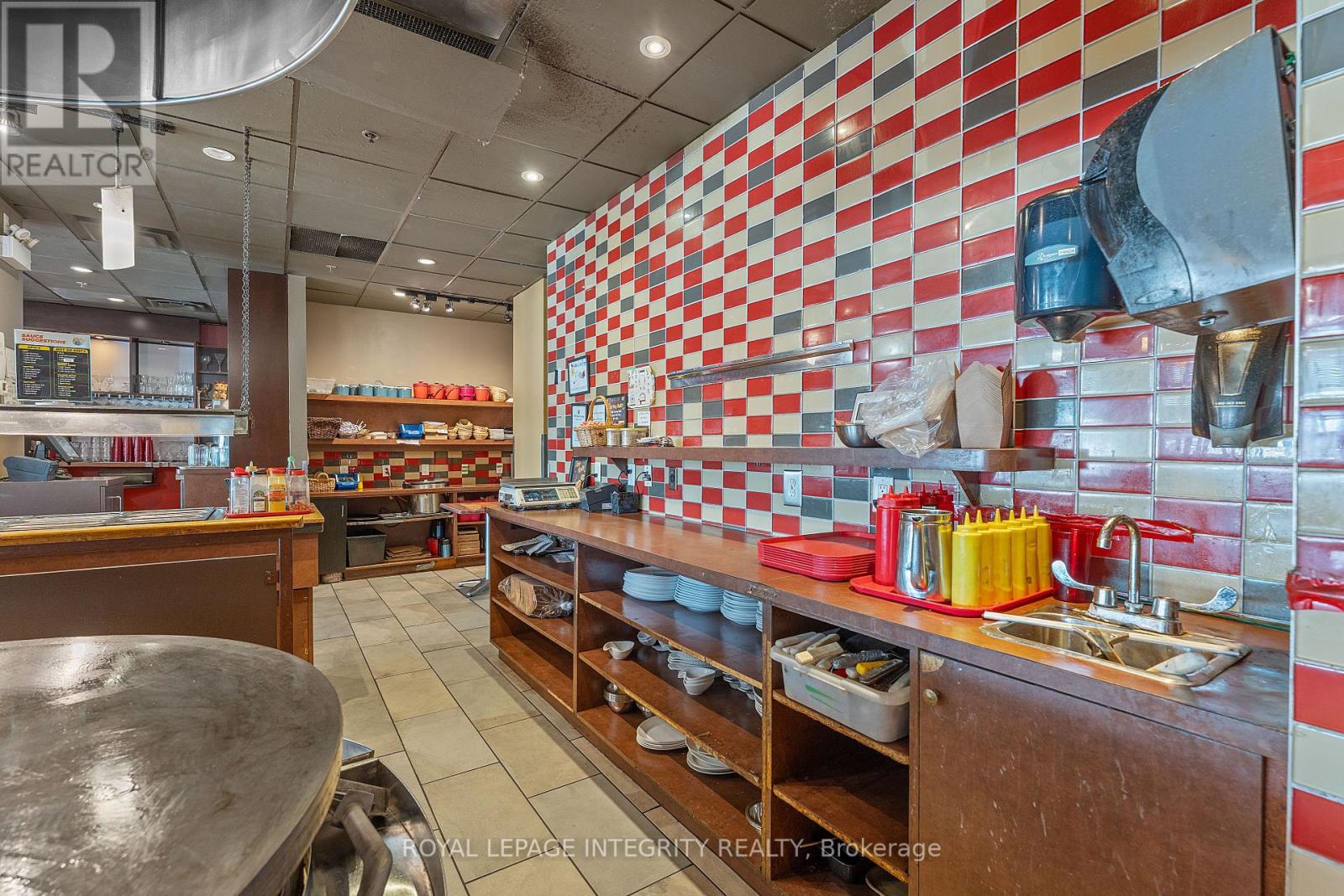 Photo 32 of 2150 Robertson Road, Ottawa ON