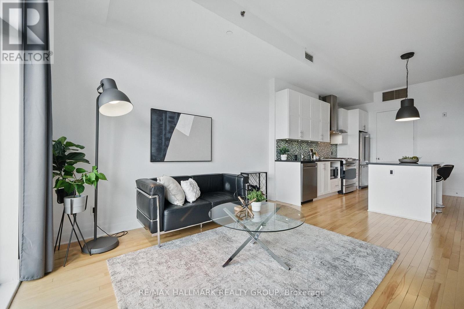 Photo 14 of Ph 7 808 Bronson Avenue, Ottawa ON
