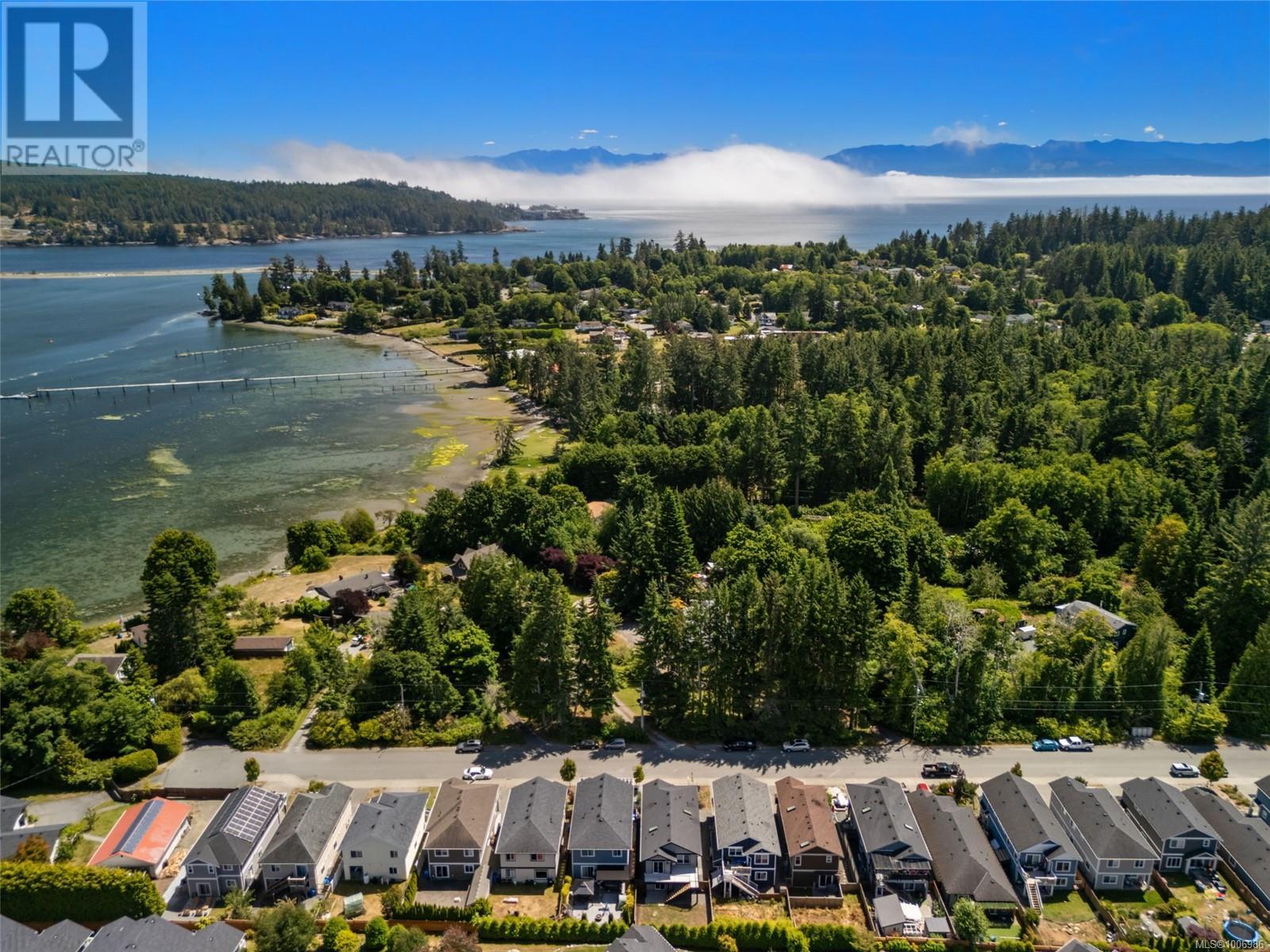 Photo 4 of 6978 Wright Rd, Sooke BC