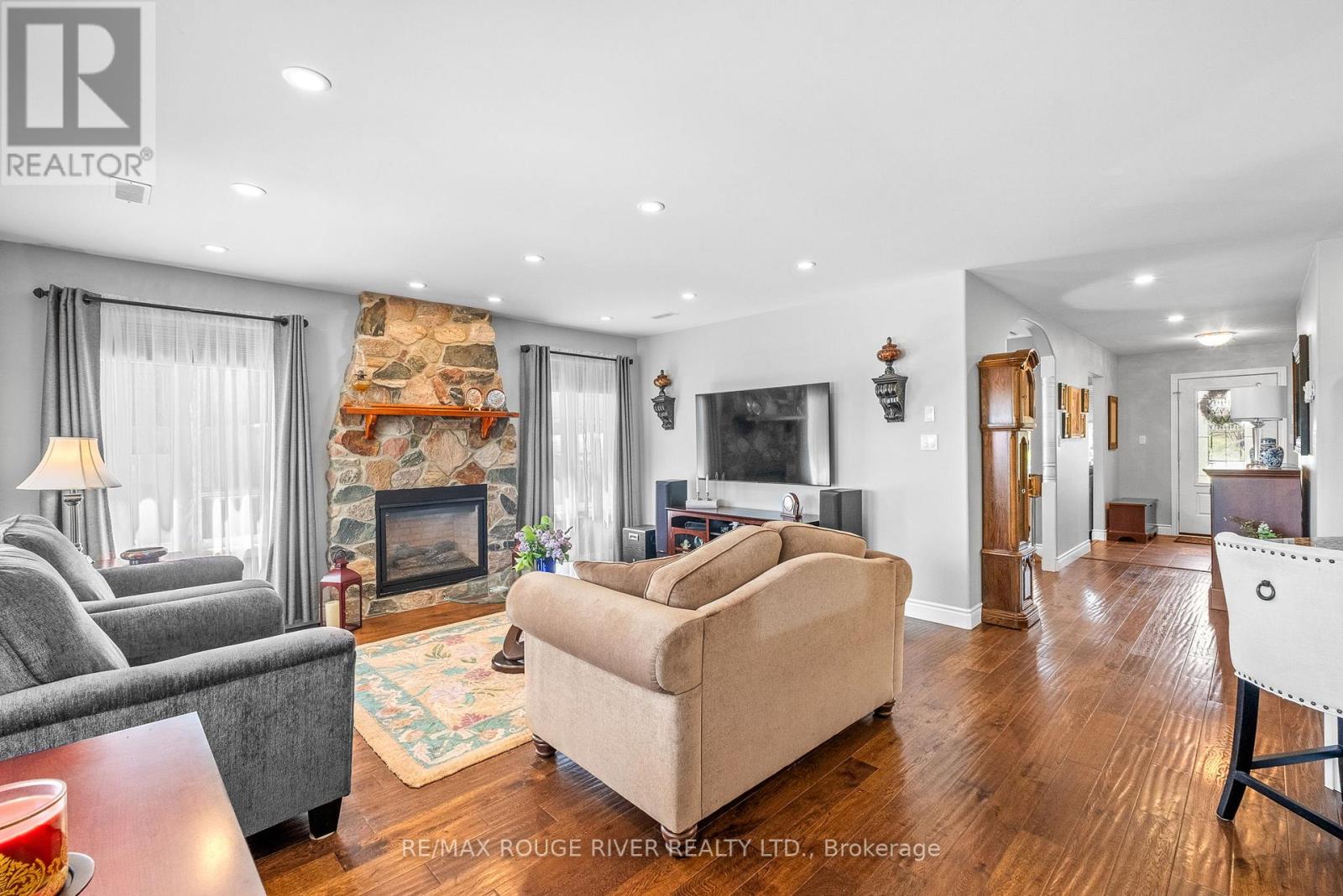 Photo 11 of 57 Harbour Street, Brighton ON