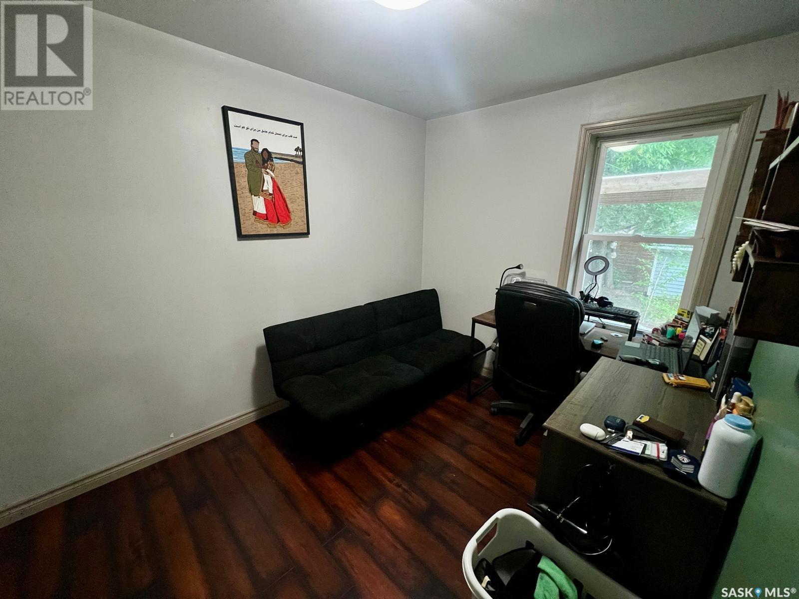 Single Family House Bungalow for Sale in  Aberdeen STREET Regina 
