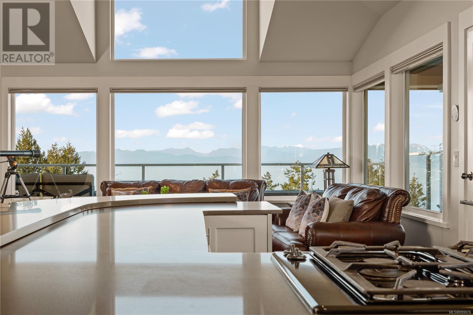 Photo 43 of 3724 Glen Oaks Dr, Nanaimo BC