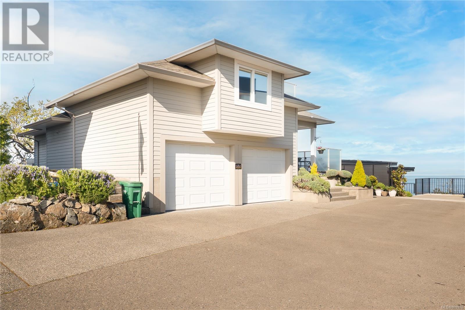 Photo 29 of 3724 Glen Oaks Dr, Nanaimo BC