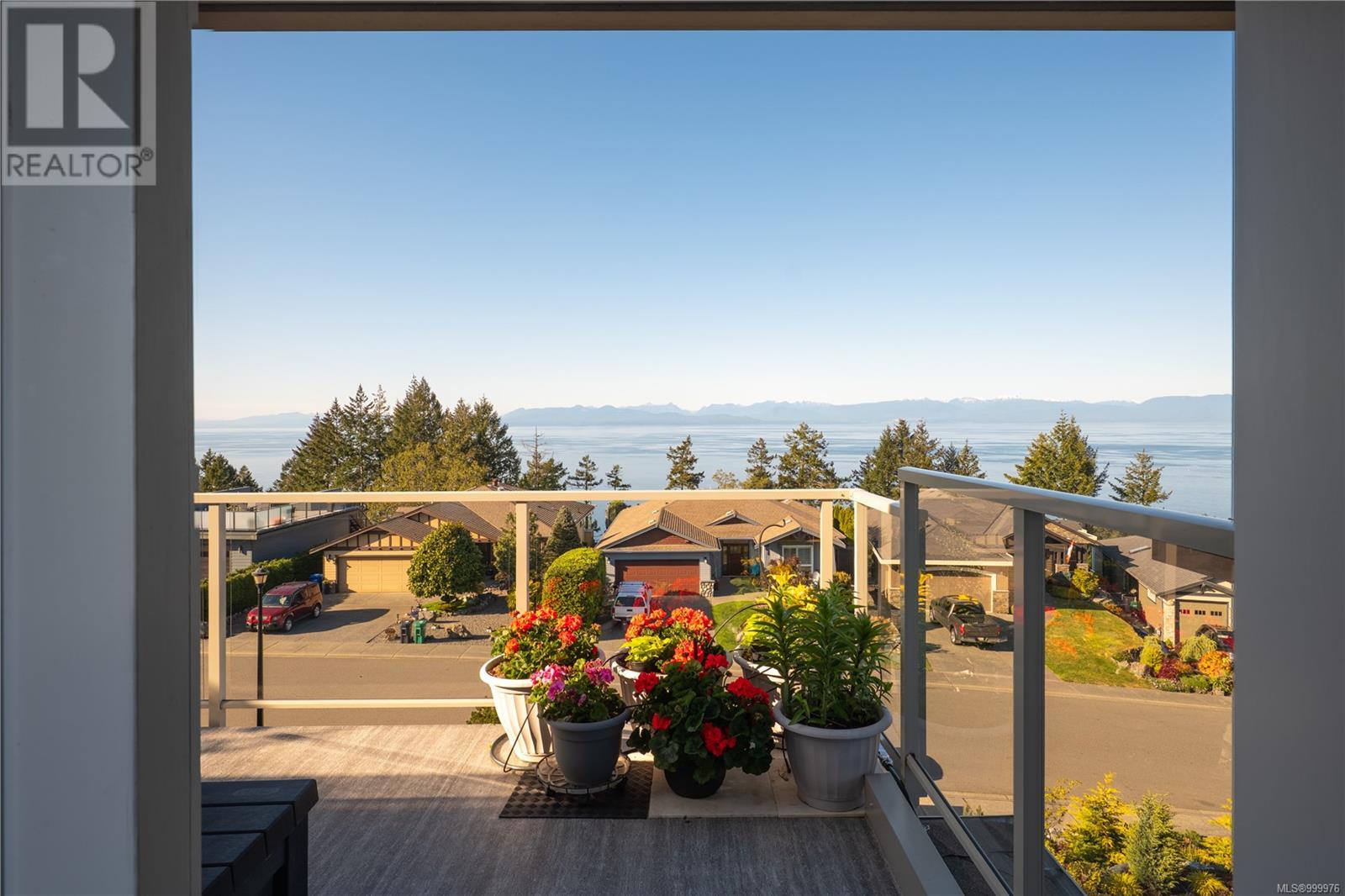 Photo 23 of 3724 Glen Oaks Dr, Nanaimo BC