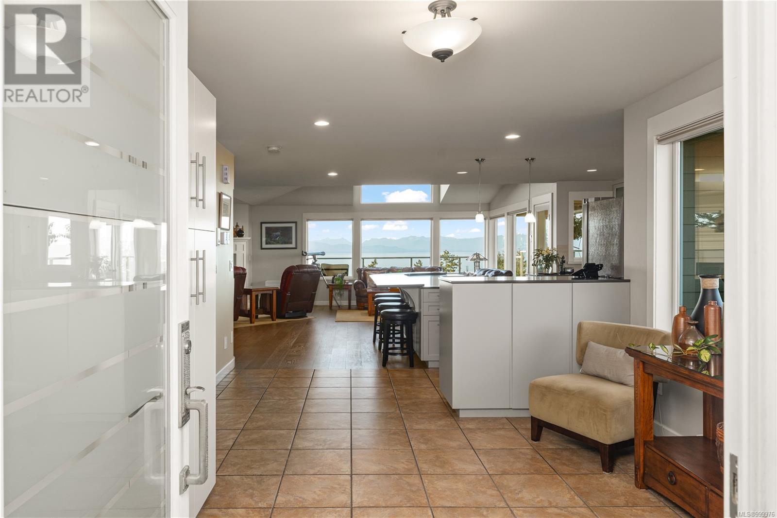 Photo 50 of 3724 Glen Oaks Dr, Nanaimo BC