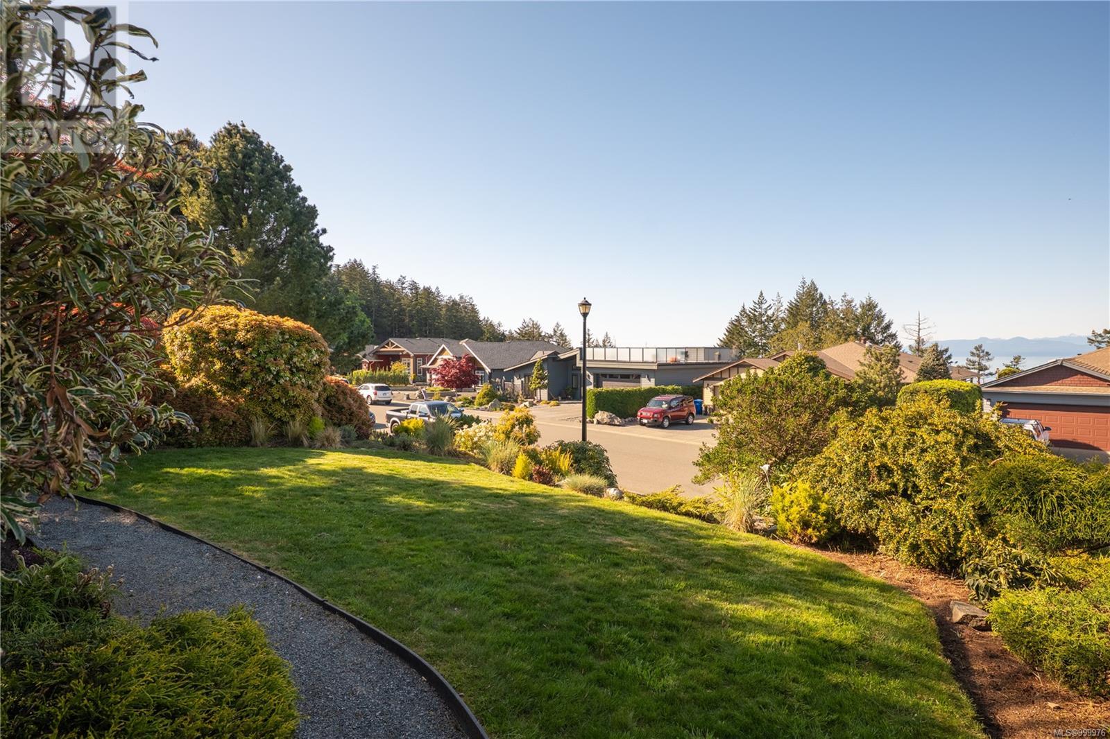 Photo 49 of 3724 Glen Oaks Dr, Nanaimo BC