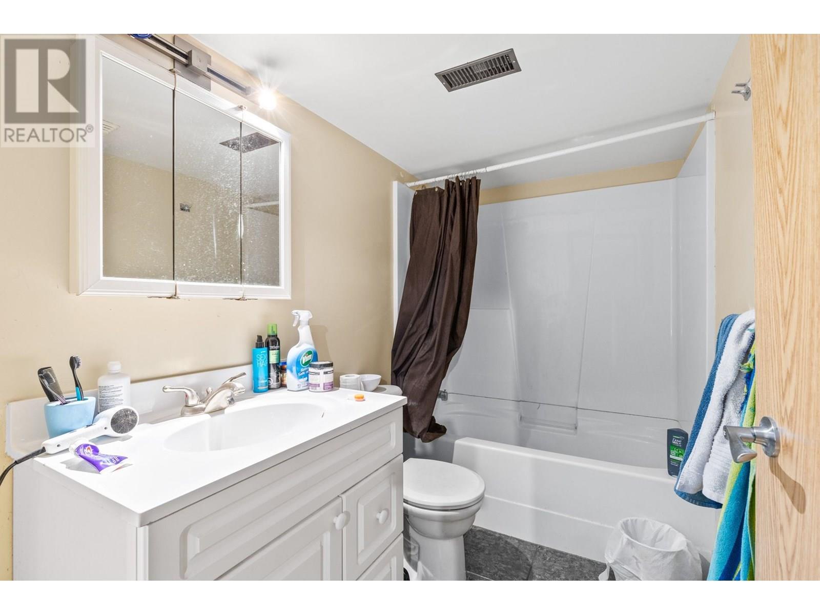 410 2125 Burtch Road, Kelowna