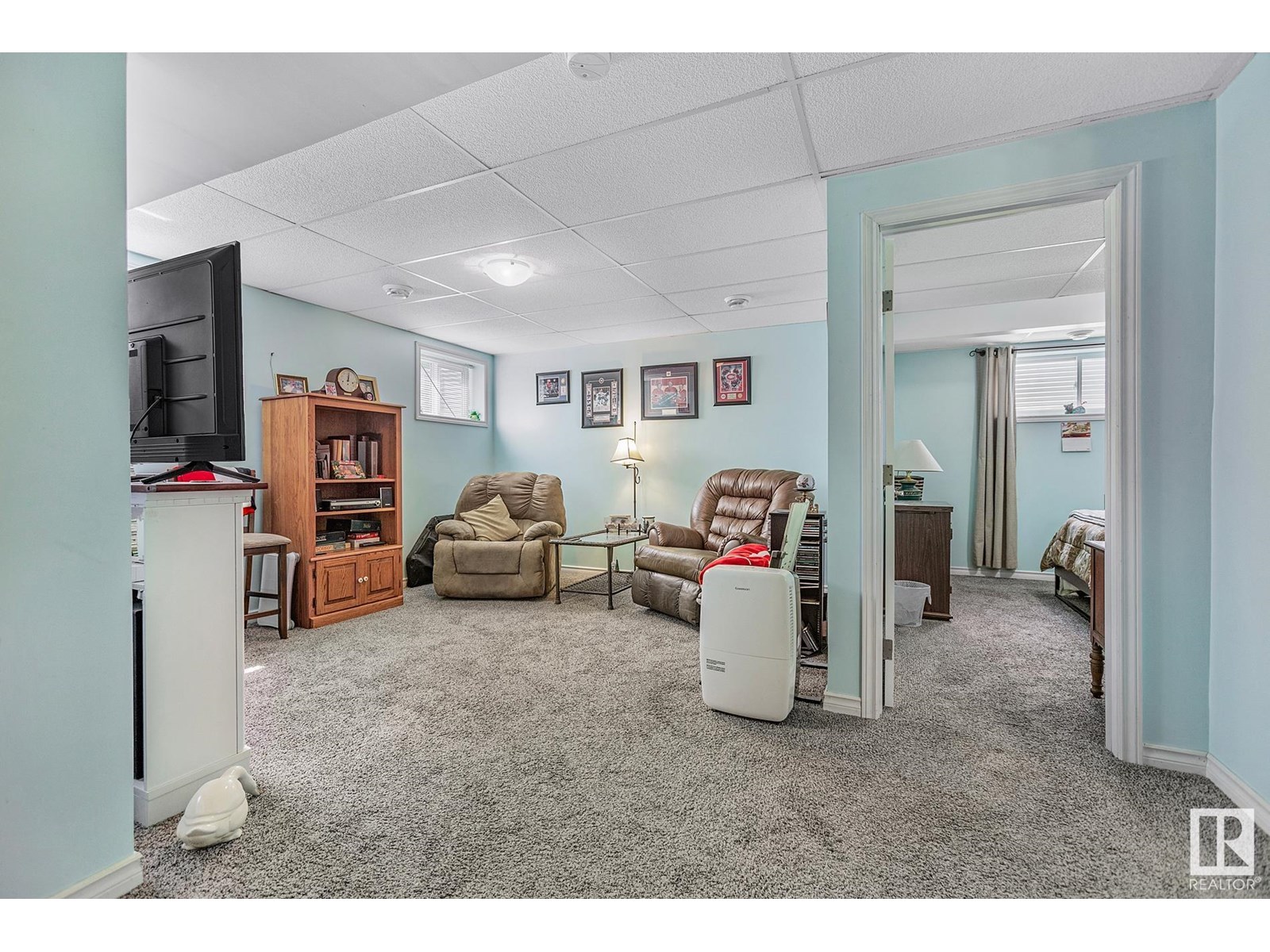 Photo 35 of 3883 Gallinger Lo Nw, Edmonton AB