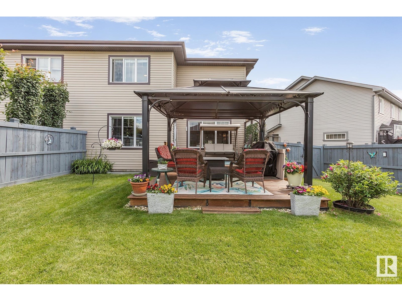 Photo 42 of 3883 Gallinger Lo Nw, Edmonton AB