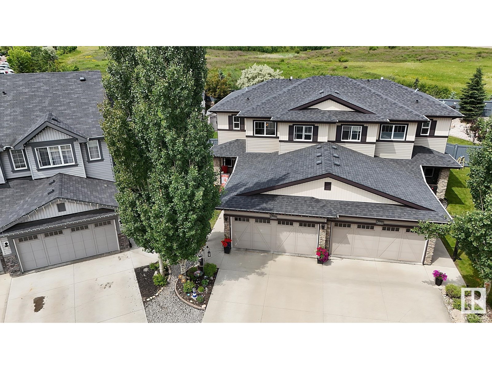 Photo 52 of 3883 Gallinger Lo Nw, Edmonton AB
