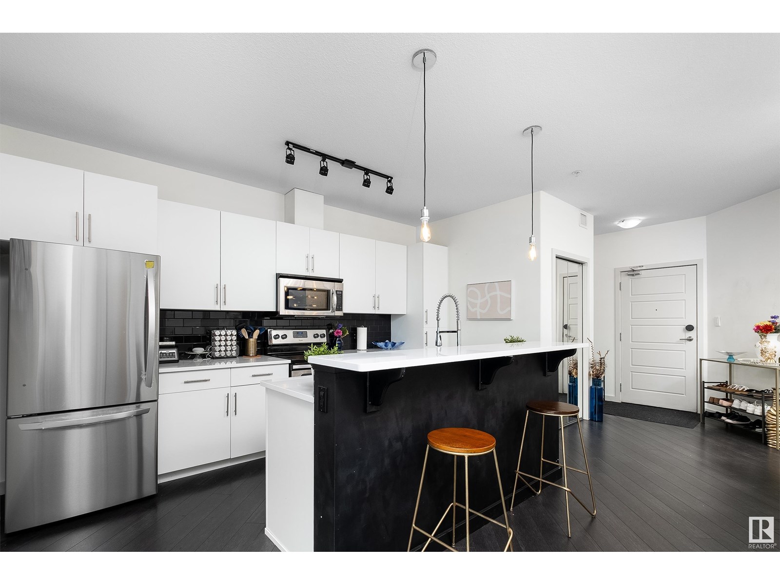 Photo 10 of 438 308 Ambleside Li Nw, Edmonton AB