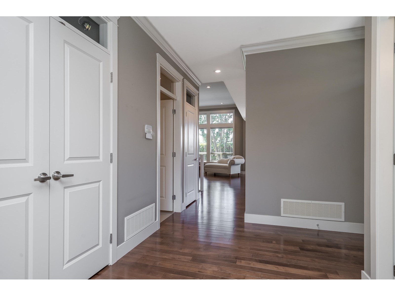 Photo 6 of 7 350 174 Street, Surrey BC