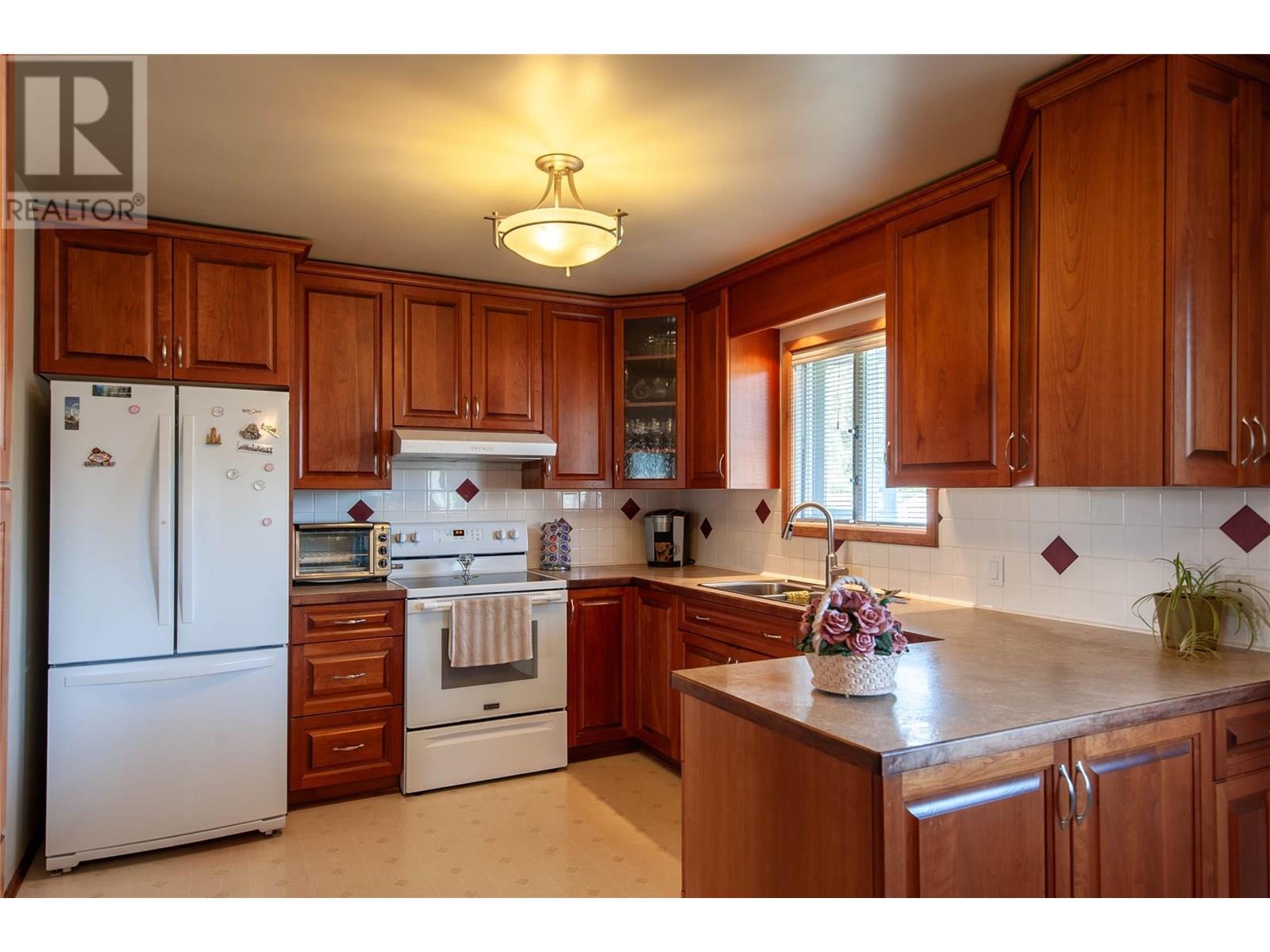 Photo 13 of 834 Cramond Road, Kamloops BC