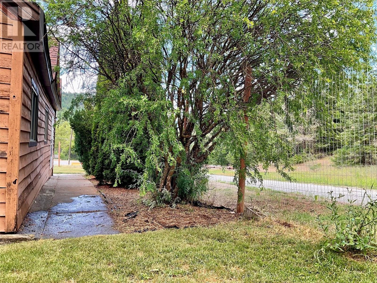 555 EVERETTE Avenue, Greenwood