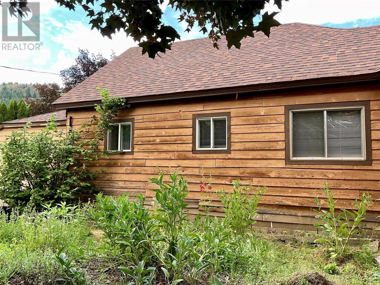 555 EVERETTE Avenue, Greenwood