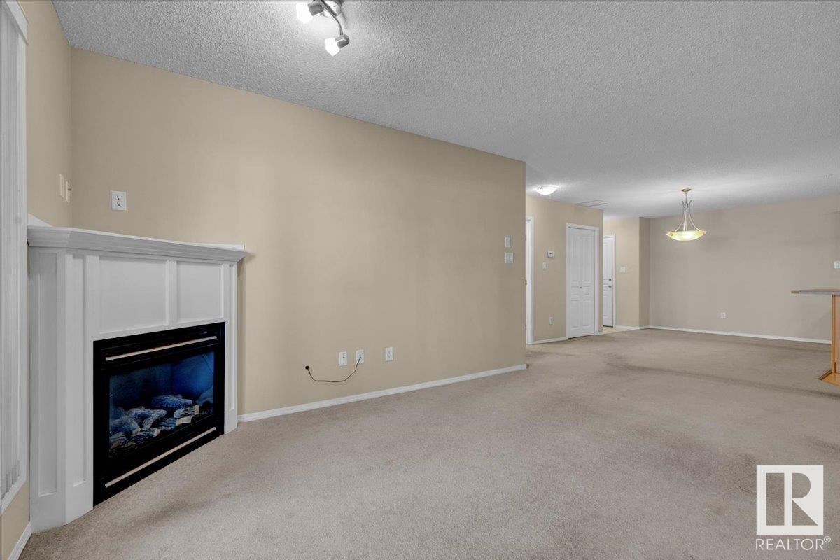 Photo 18 of 140 16035 132 St Nw, Edmonton AB