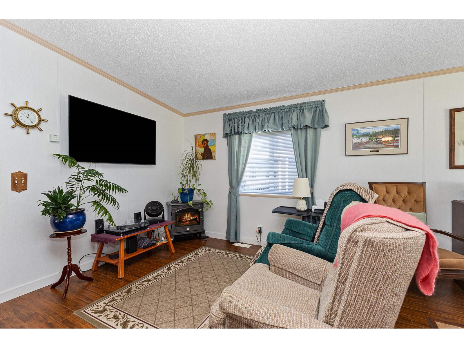 Photo 11 of 14 2035 Marten Street, Abbotsford BC