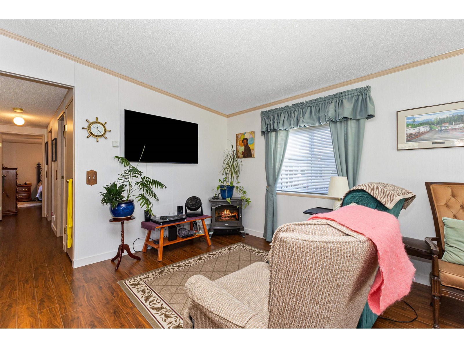 Photo 10 of 14 2035 Marten Street, Abbotsford BC